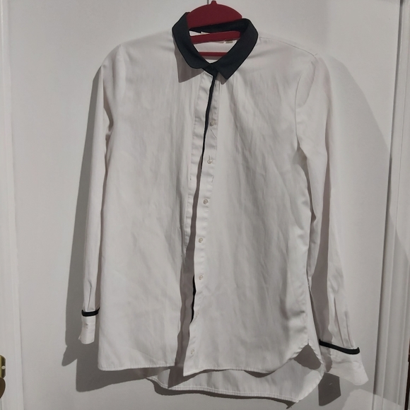 White button down shirt - Picture 3 of 3